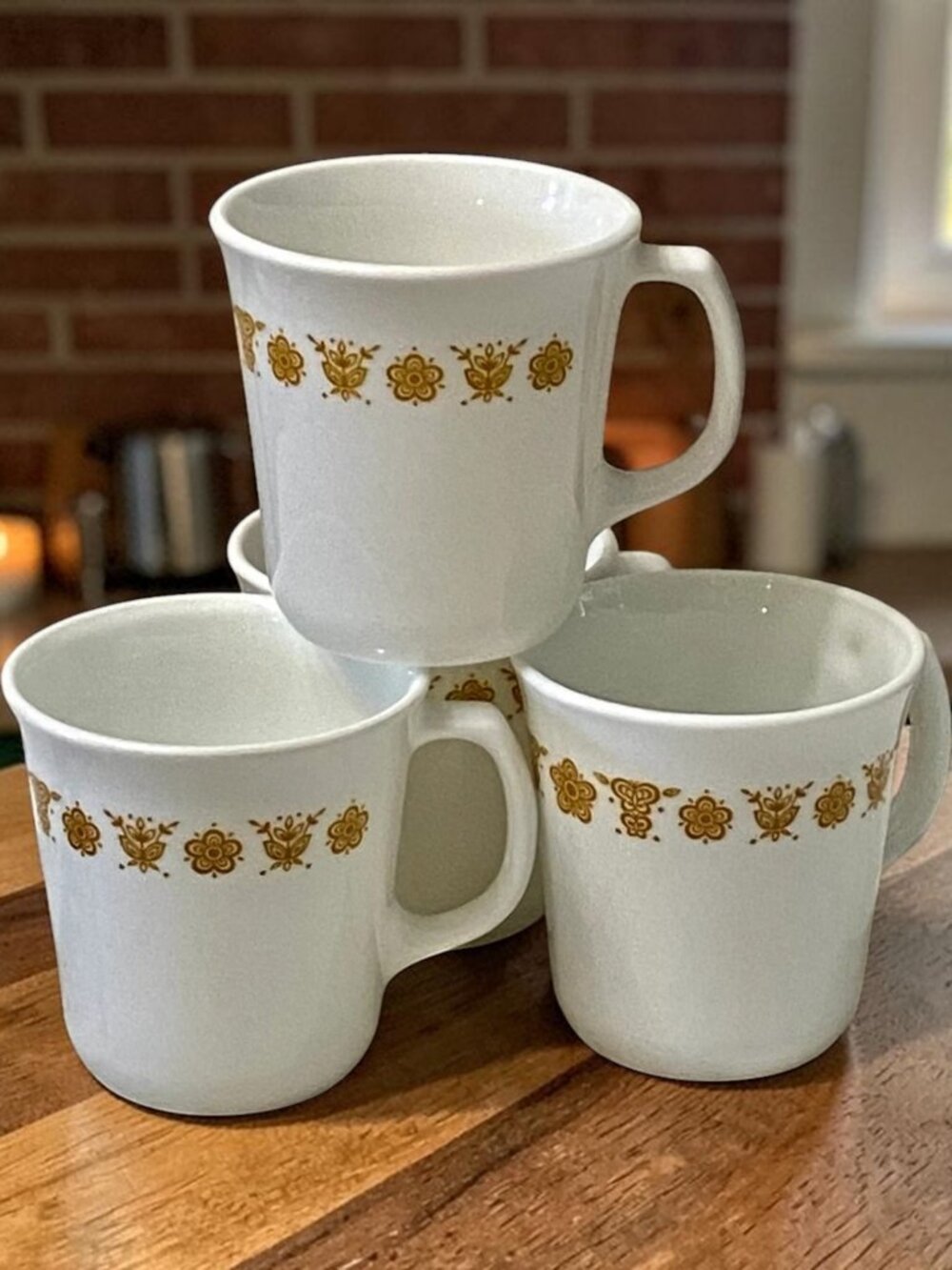Corelle Butterfly Gold Mugs - Set of 4 - Corning USA White Milk Glass Coffee Cup